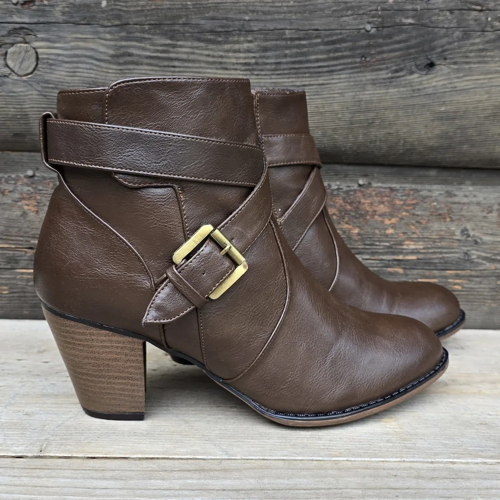 Nine West Dont Do It Y2K Western Boho Revival Harness Block Heel Bootie 8M